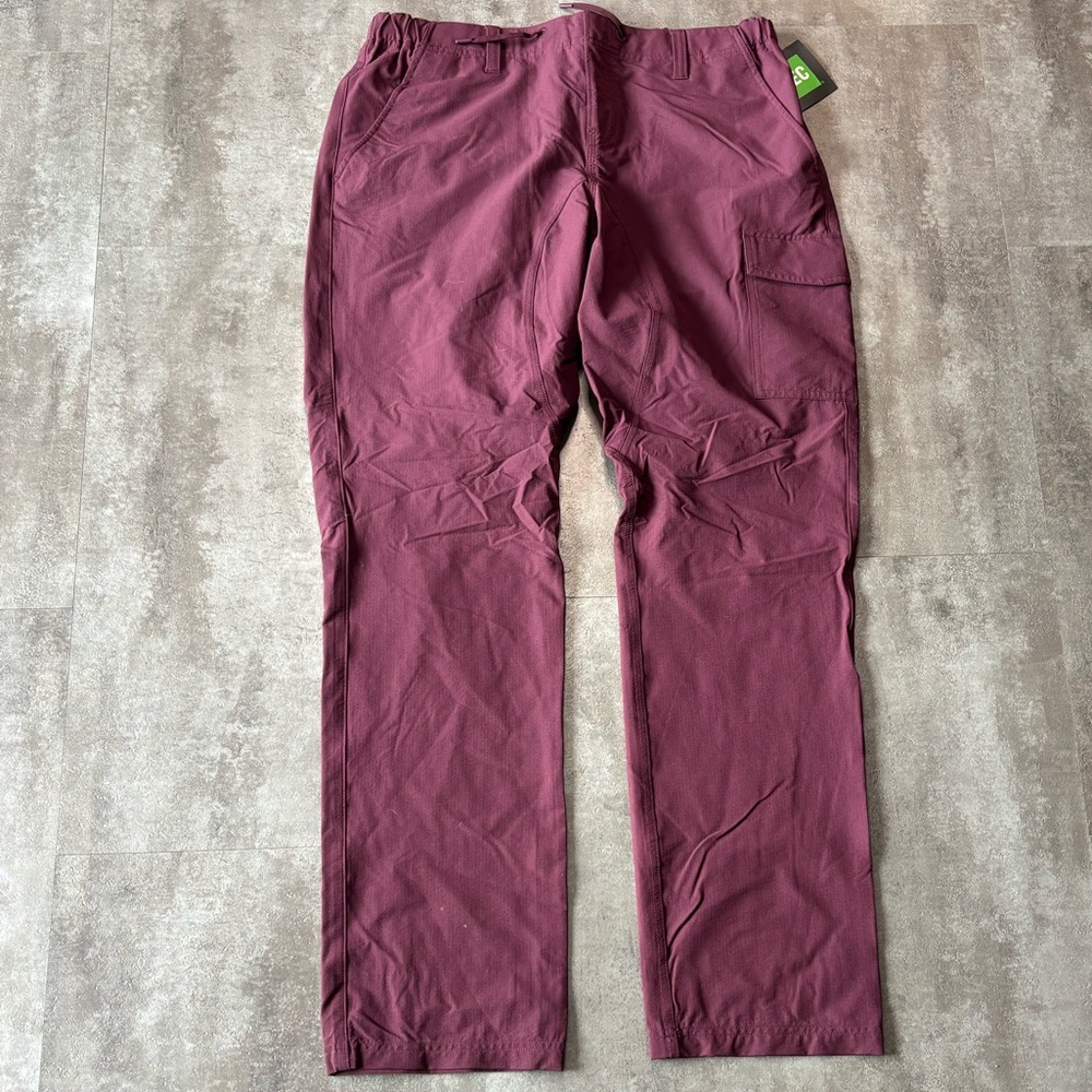 NWT MEC Hiking Pants Men’s 36x32 Purple